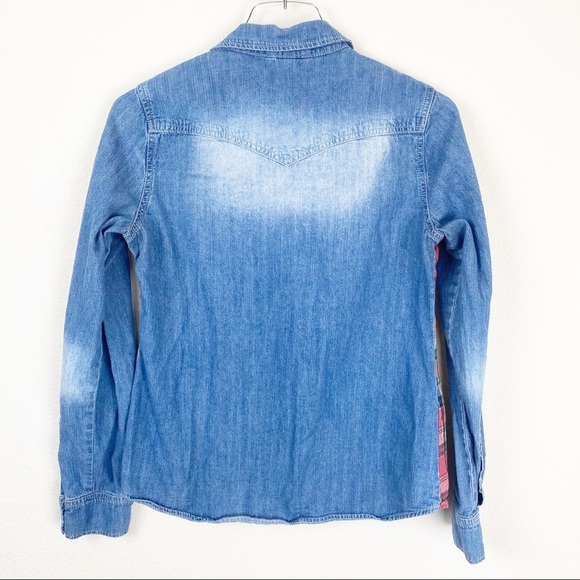 VANILLA STAR BUTTON DOWN JEAN RED PLAID TOP MEDIUM - Picture 3 of 6